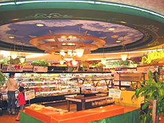 高級スーパー・フレッシュアリーナ城山ストア店内風景