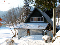 冬の弓削さん宅全景